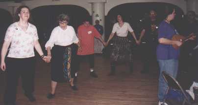 Dona leading the line